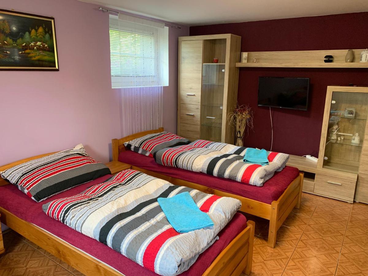 Pension Milada Klecany Экстерьер фото